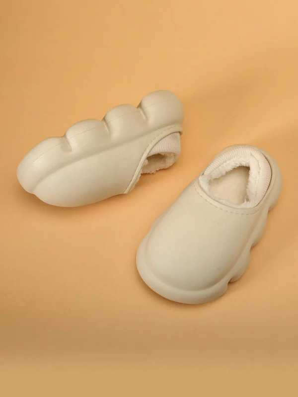 Children's Hollow Out Breathable Shoes - Image 4